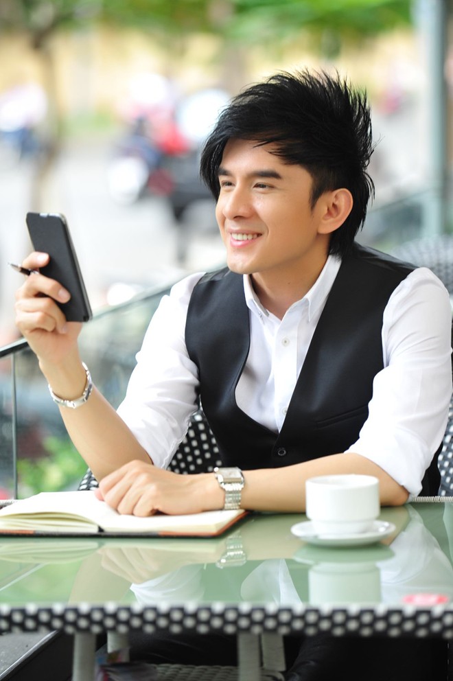  Thủy Tiên có tên tiếng Anh là Windy ThuyTien Trinh, có bằng cử nhân ngành Marketing và 13Win22 com hiện đang mở quốc tế của Đại học San Jose. 