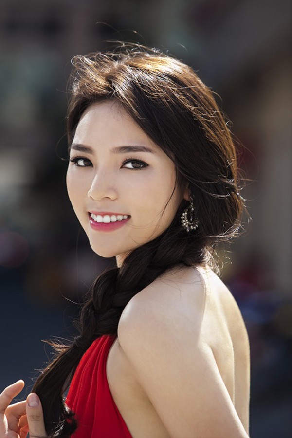  Số còn lại cho rằng Hoa hậu cũng chỉ là người bình thường, bởi vậy nhu cầu ''ăn, ngủ'' của cô nên được tôn trọng.