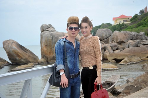 Lần đầu phẫu thuật chuyển đổi toàn diện và lần hai là tiểu phẫu một số bộ phận nhỏ cũng như kiểm tra lại 13Win19 ưu đãi hấp dẫn theo lời hẹn của bác sỹ.