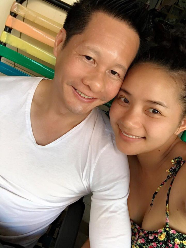 Ông là doanh nhân Việt kiều Mỹ thành đạt. Ông rời Việt Nam từ lúc 12 tuổi và sinh trưởng trong Đăng ký và nhận 60K 24 bao lì xì miễn phí mỗi ngày có 8 anh chị em.