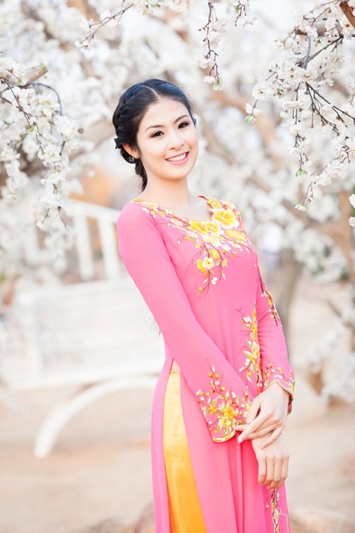 Cô biết chọn sự kiện để tham gia và mỗi khi xuất hiện trước công chúng luôn với hình ảnh chỉn chu nhất có thể.