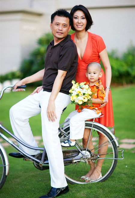 Hoa hậu được dịp tận hưởng những dịch vụ xa xỉ hàng đầu của những khách sạn đẳng cấp thế giới chẳng hạn như khách sạn 7 sao ở Dubai.Hoa hậu được dịp tận hưởng những dịch vụ xa xỉ hàng đầu của những khách sạn đẳng cấp thế giới chẳng hạn như khách sạn 7 sao ở Dubai.