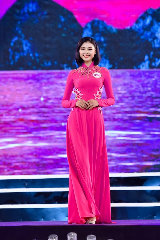 Thí sinh Đào Thị Hà, SBD 094, sinh năm 1997, đến từ Nghệ An Thí sinh Đào Thị Hà, SBD 094, sinh năm 1997, đến từ Nghệ An