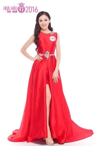Cô nàng hoa khôi trường Sòng Bài Trực Tuyến 13Win.com sở hữu chiều cao 1m72 và vẻ đẹp trong sáng, năng động. 