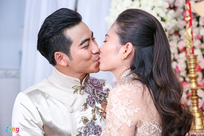  Tại đây, chú rể sẽ có một màn cầu hôn đặc biệt dành cho cô dâu mà anh đã chuẩn bị kỳ công từ trước.