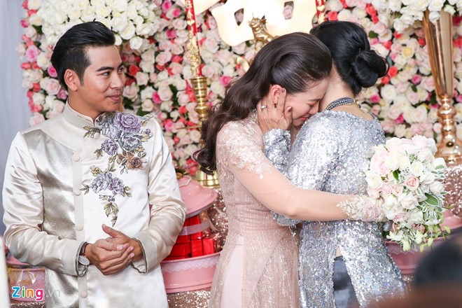 Có được hạnh phúc như lúc này, ít ai ngờ được diễn viên Ngọc Lan đã từng 2 lần bị hủy hôn.
