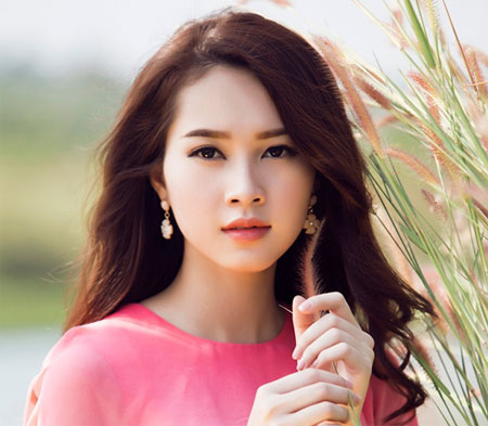 Sau đó, Thảo đã tham gia kỳ thi liên thông từ trung cấp lên cao đẳng ngành kế toán và trúng tuyển kỳ thi liên thông vào tháng 6-2012. Số điểm trúng tuyển của Hoa hậu Thu Thảo cũng khá cao. Sau đó, Thảo đã tham gia kỳ thi liên thông từ trung cấp lên cao đẳng ngành kế toán và trúng tuyển kỳ thi liên thông vào tháng 6-2012. Số điểm trúng tuyển của Hoa hậu Thu Thảo cũng khá cao.