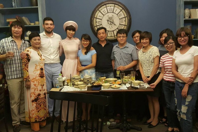 Sự rèn luyện đôi khi khắc nghiệt của mẹ đã giúp Hà Anh có bản lĩnh đương đầu với tất cả những khó khăn trên con đường người mẫu sau này.