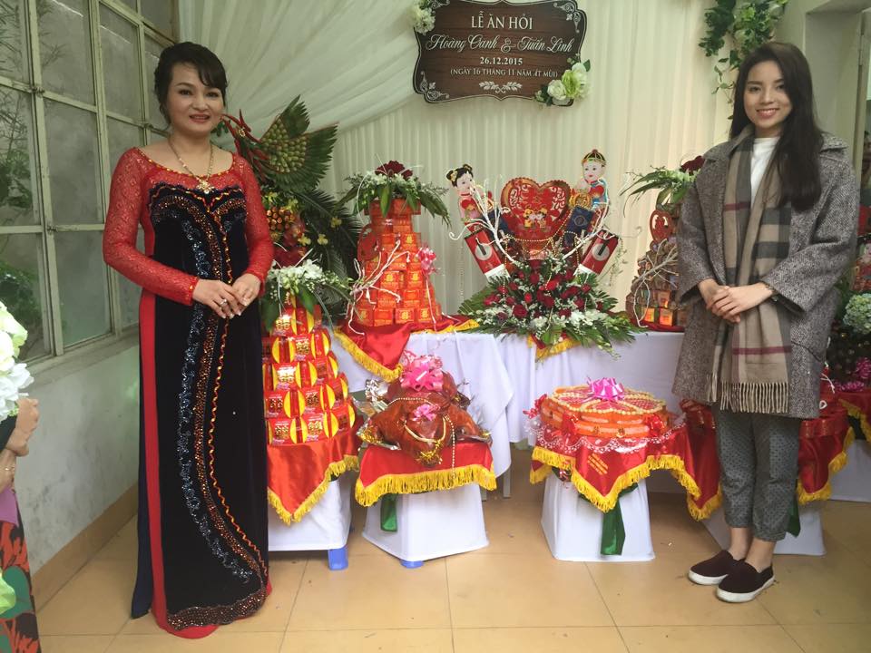 Nguyễn Cao Kỳ Duyên sinh ngày 19/11/1996 tại Nam Định. Cô là cựu học sinh của trường THPT Chuyên Lê Hồng Phong.
