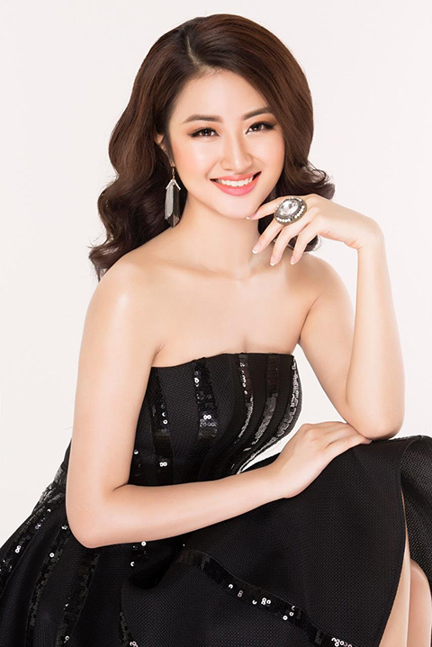 Trước nghi vấn này, nhà thơ Hồng Thanh Quang, Chủ tịch ban giám khảo cuộc thi Hoa hậu Bản sắc Việt toàn cầu 2016, nói: “Trong quá trình giúp đỡ thí sinh nâng cao kỹ năng, trau dồi kiến thức, ban giám khảo đã hướng dẫn các em những kỹ năng cơ bản, cần thiết với nhiều câu hỏi khác nhau. Khi tổng kết lại, ngay bản thân tôi cũng không biết có bao nhiêu câu hỏi. Không rõ từ nguồn nào lộ ra, có thể trùng hợp như thế. Không rõ tài khoản facebook đấy up thời gian nào, cần phải xác minh lại”.