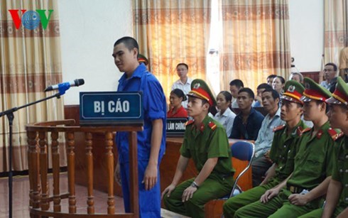 Vi Văn Hai tại phiên tòa sơ thẩm Vi Văn Hai tại phiên tòa sơ thẩm