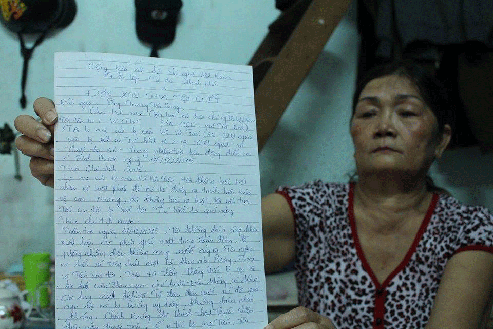 Mẹ Vũ Văn Tiến làm đơn xin tha án tử cho con Mẹ Vũ Văn Tiến làm đơn xin tha án tử cho con