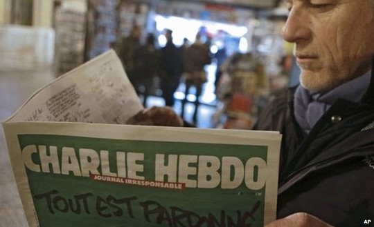 Thảm s&aacute;t Charlie Hebdo xảy ra cũng l&agrave; do b&aacute;o vi phạm ranh giới, khi&ecirc;u kh&iacute;ch người Hồi Gi&aacute;o