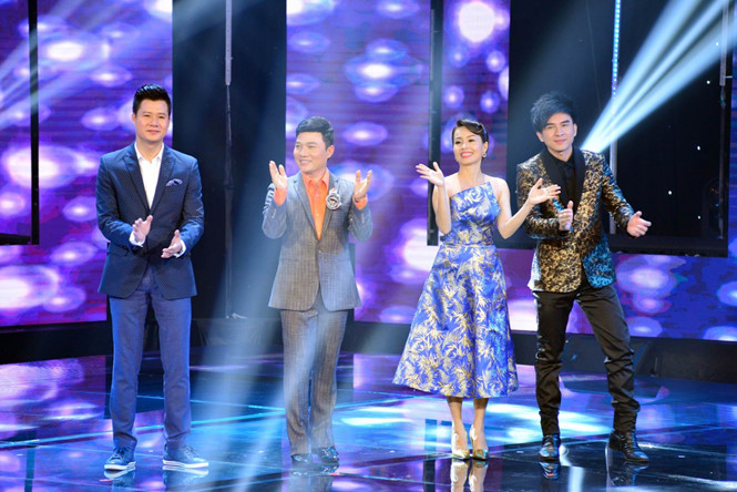 Thần tượng Bolero: Đội Quang Linh khiến kh&aacute;n giả &lsquo;cho&aacute;ng v&aacute;ng&rsquo;