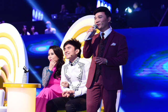 Thần tượng Bolero tập 3: HLV Quang Linh &lsquo;được m&ugrave;a&rsquo;