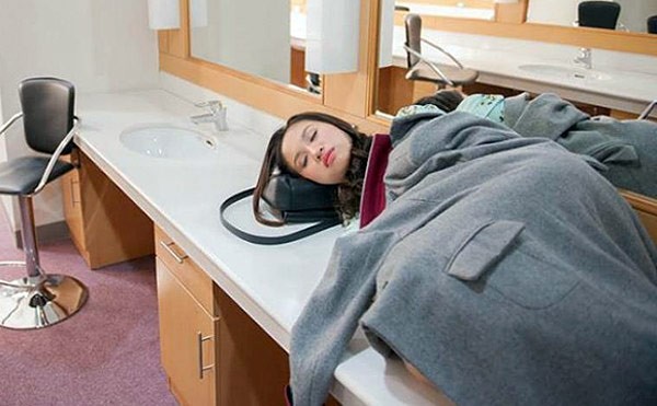 Chuyện ăn uống kh&oacute; tin của sao Việt