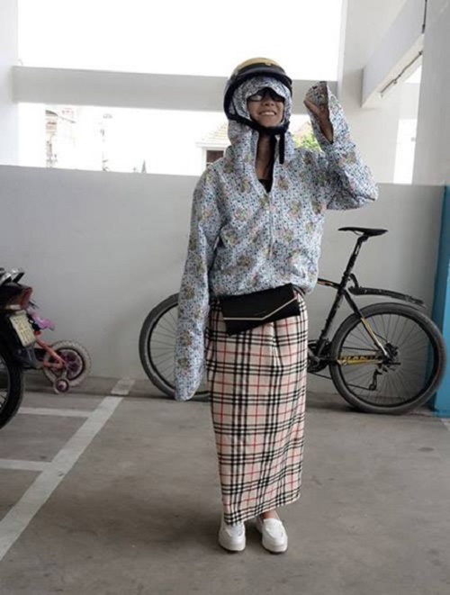 Các fan chỉ có thể nhận ra Yến Chibi qua nụ cười răng thỏ. Các fan chỉ có thể nhận ra Yến Chibi qua nụ cười răng thỏ.