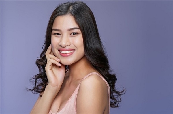 Cuộc thi Hoa Hậu Việt Nam đang chuẩn bị bước vào Vòng Chung Kết tại Thành Phố Hồ Chí Minh thì ngay trước thềm diễn ra, sự việc thí sinh người Bắc Ninh Nguyễn Thị Thành không thể tham dự vòng chung kết đã khiến cho cuộc thi người đẹp uy tín cấp quốc gia này nóng hơn bao giờ hết.
