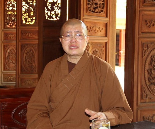 Trụ tr&igrave; ch&ugrave;a Bồ Đề Th&iacute;ch Đ&agrave;m Lan kh&ocirc;ng cầm được nước mắt khi t&acirc;m sự về việc c&aacute;c đối tượng lợi dụng, m&oacute;c nối với người ngo&agrave;i để mua b&aacute;n trẻ em khiến nh&agrave; ch&ugrave;a bị mang tiếng xấu
