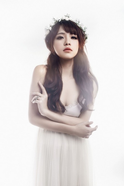 Trong đ&ecirc;m thi The Remix 2015 tuần n&agrave;y c&ograve;n c&oacute; sự g&oacute;p mặt của nữ ca sĩ xinh đẹp Th&aacute;i Trinh 