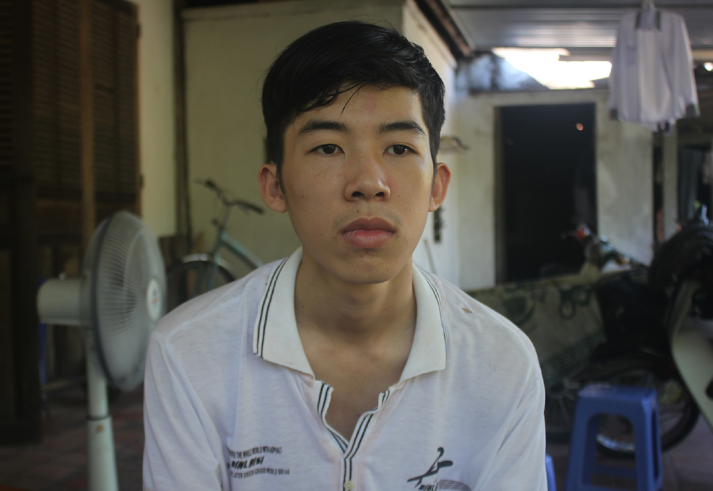 Th&iacute; sinh Nguyễn Đức Ng&agrave; tuyệt vọng v&igrave; thi c&ocirc;ng an đạt 29 điểm nhưng bị dừng nhập học v&igrave; bố em từng c&oacute; tiền &aacute;n