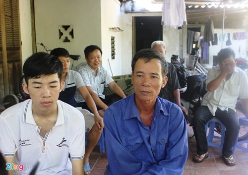 Cha của em Nguyễn Đức Ng&agrave; buồn rầu v&igrave; qu&aacute; khứ bồng bột của m&igrave;nh đ&atilde; ảnh hưởng đến ước mơ thi c&ocirc;ng an của con trai