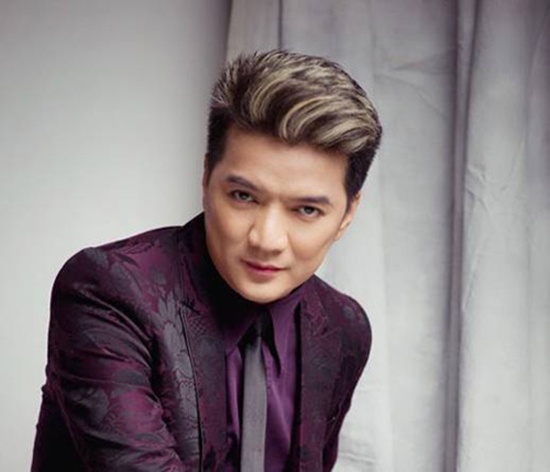 Đàm Vĩnh Hưng ở thời điểm hiện tại luôn là cái tên hot trên mặt báo Đàm Vĩnh Hưng ở thời điểm hiện tại luôn là cái tên hot trên mặt báo
