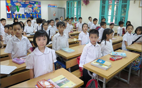 Bộ GD-ĐT bất ngờ ban h&agrave;nh lệnh cấm thi tuyển sinh lớp 6 m&agrave; thay v&agrave;o đ&oacute; l&agrave; h&igrave;nh thức x&eacute;t tuyển