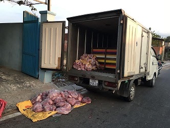 Gần 1 tấn thịt heo rừng giả bị các cơ quan chức năng thu giữ