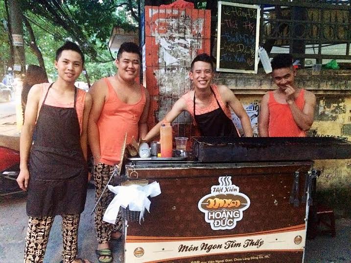 Những qu&aacute;n thịt xi&ecirc;n nướng ngon nổi tiếng h&agrave; nội
