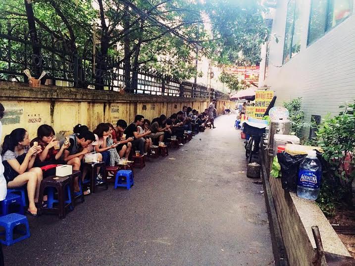 Những qu&aacute;n thịt xi&ecirc;n nướng ngon nổi tiếng h&agrave; nội
