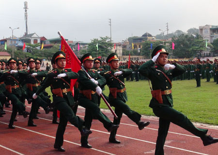 thăng qu&acirc;n h&agrave;m 