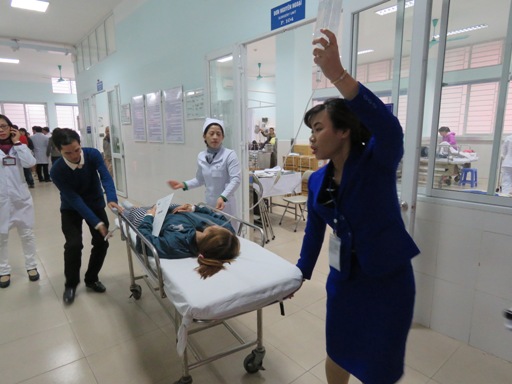 Trong số c&aacute;c c&ocirc;ng nh&acirc;n TPHCM nghi bị ngộ độc 13Win OKVIP Cá cược bóng đá c&oacute; 2 b&agrave; bầu