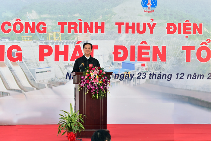 Thủ tướng Nguyễn Tấn Dũng ph&aacute;t biểu tại lễ Ph&aacute;t điện Tổ m&aacute;y số 1 Thủy Điện Lai Ch&acirc;u