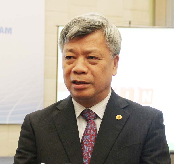 Thứ trưởng Bộ Khoa học v&agrave; C&ocirc;ng nghệ (KH&CN) ki&ecirc;m Cục trưởng Cục Sở hữu tr&iacute; tuệ (SHTT) Trần Việt Thanh trả lời phỏng vấn về chỉ dẫn địa l&yacute;
