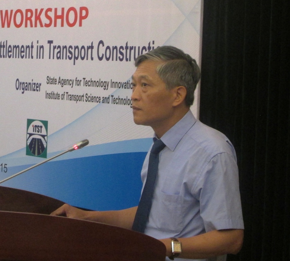 Thứ trưởng Trần Văn T&ugrave;ng ph&aacute;t biểu khai mạc hội thảo