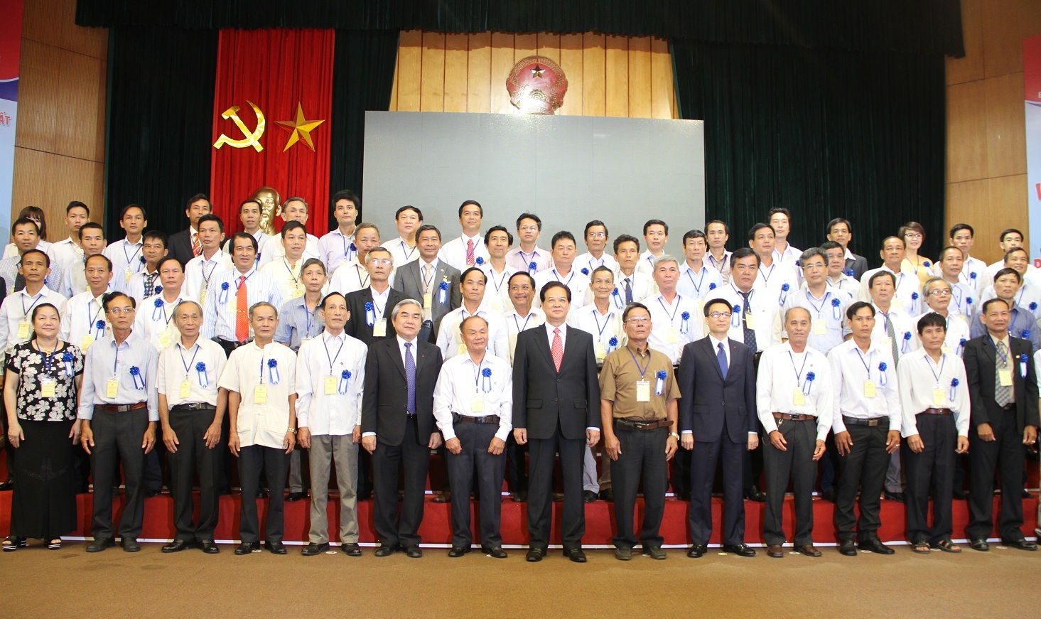 Thủ tướng tham dự Gặp mặt c&aacute;c nh&agrave; s&aacute;ng chế kh&ocirc;ng chuy&ecirc;n ti&ecirc;u biểu