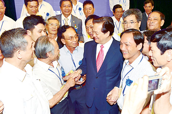 Thủ tướng Nguyễn Tấn Dũng: Hỗ trợ thiết thực nhất cho s&aacute;ng chế kh&ocirc;ng chuy&ecirc;n ph&aacute;t triển