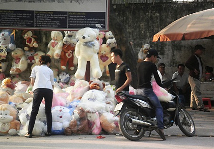 Th&uacute; b&ocirc;ng g&acirc;y nhiều nguy hại cho người sử dụng
