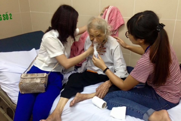 Ch&iacute;nh quyền địa phương cũng cho biết, chuyện mẹ gi&agrave; bị con trai ngược đ&atilde;i chỉ l&agrave; lời kể từ một ph&iacute;a, chưa hề c&oacute; ai chứng kiến