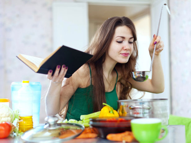 Thực phẩm bẩn do đầu bếp tại gia kh&ocirc;ng biết quy tr&igrave;nh nấu đ&uacute;ng c&aacute;ch v&ocirc; t&igrave;nh g&acirc;y nhiễm khuẩn 13Win1 nhập link nhà cái