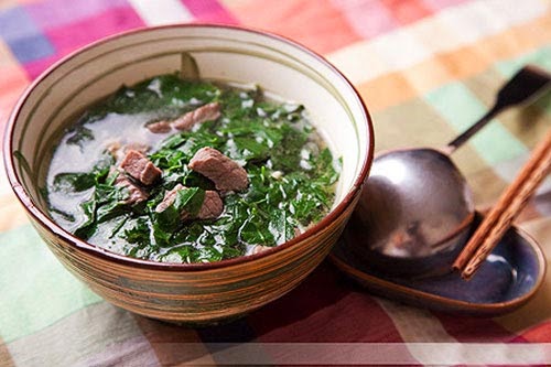 Rau ngót là loại rau lành và bổ dưỡng. Rau ngót là loại rau lành và bổ dưỡng.