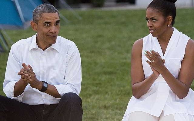 Đến cả phu nhân Obama cũng phải ngạc nhiên trước trò đùa nhí nhố của phu quân