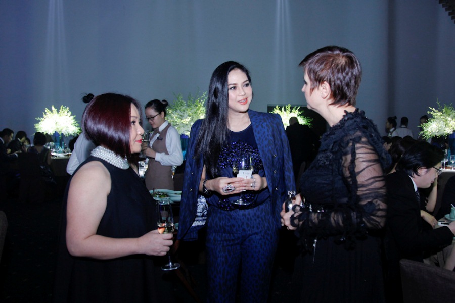 Gặp gỡ giới doanh nhân thành đạt trong những bữa tiệc sang trong