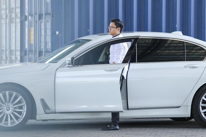 Mỗi lúc người ta lại thấy Phan Thành lái một siêu xe khác nhau