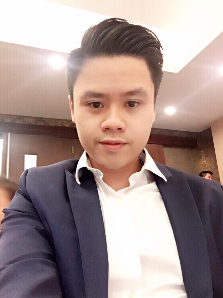 Phan Thành sinh ngày 7/4/1989, là con trai của ông Phan Quang Chất – một đại gia có tiếng ở Sài Gòn. 