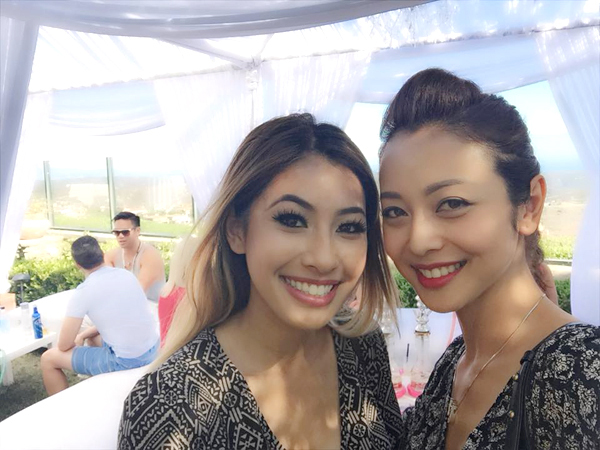 Jacqueline Phạm là em gái ruột của Hoa hậu Jennifer Phạm. Khác với vẻ đẹp đằm thắm của chị gái, Jacqueline Phạm sở hữu nhan sắc nóng bỏng, đậm chất Nam Mỹ. Jacqueline Phạm là em gái ruột của Hoa hậu Jennifer Phạm. Khác với vẻ đẹp đằm thắm của chị gái, Jacqueline Phạm sở hữu nhan sắc nóng bỏng, đậm chất Nam Mỹ.