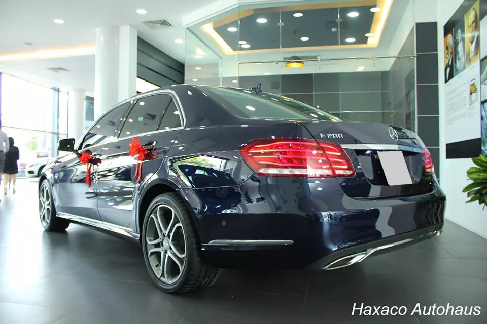 Xe có khả năng tăng tốc từ 0 – 100 Km/h chỉ mất 7,9 giây trước khi đạt tốc độ tối đa 233 km/h. Mức tiêu thụ nhiên liệu trung bình của Edition E được cho là trong khoảng 5.8 – 6,1 l/100km.