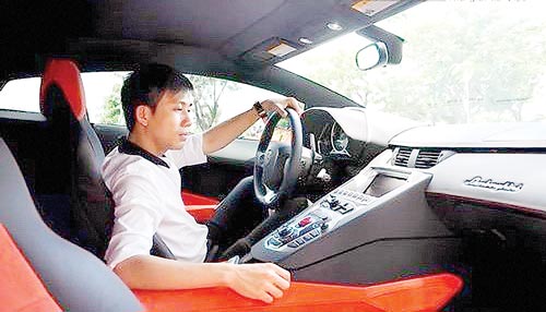 Minh ''nhựa'' cũng chính là con trai duy nhất của ông Phạm Văn Mười - Tổng giám đốc Công ty Nhựa Long Thành và là người kế thừa để phát triển Link Đăng Nhập Nhà cái 13Win16.Com này. Minh ''nhựa'' cũng chính là con trai duy nhất của ông Phạm Văn Mười - Tổng giám đốc Công ty Nhựa Long Thành và là người kế thừa để phát triển Link Đăng Nhập Nhà cái 13Win16.Com này.