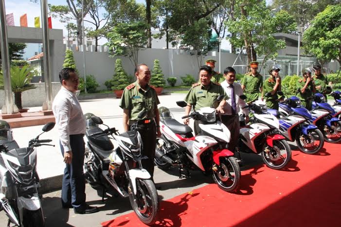 100 xe đặc chủng được giao lần này được UBND TPHCM vận động từ một mạnh thường quân. Các xe này sẽ trang bị cho các lực lượng như cảnh sát hình sự đặc nhiệm, cảnh sát cơ động, cảnh sát phản ứng nhanh, qua đó tăng cường thêm mật độ tuần tra chốt chặn; kịp thời phát hiện, bắt giữ các băng nhóm cướp, cướp giật hoạt động trên các tuyến đường.